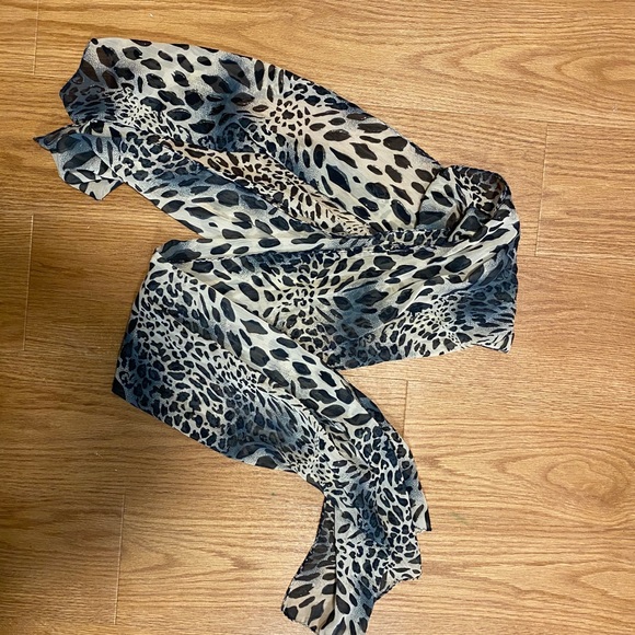 Printed scarf - Picture 3 of 3
